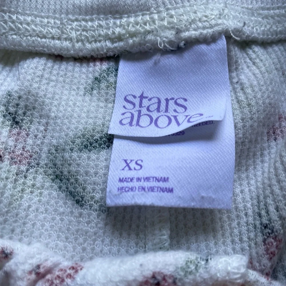 Holiday Pajama set - Picture 5 of 6